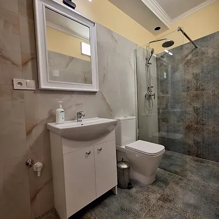 Terrace - Kindstay Prague Airport Apartment Tuchomerice